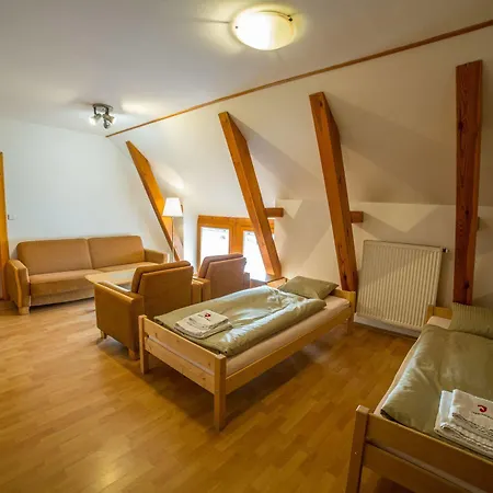 בית הארחה Farma Ptyrov 3*