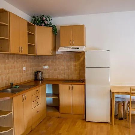 Farma Ptyrov Casa de hóspedes 3*