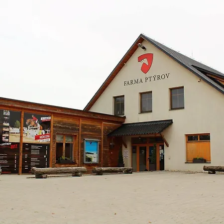 Guest house Farma Ptyrov 3*